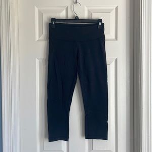 Lulupemon Align Crop Leggings